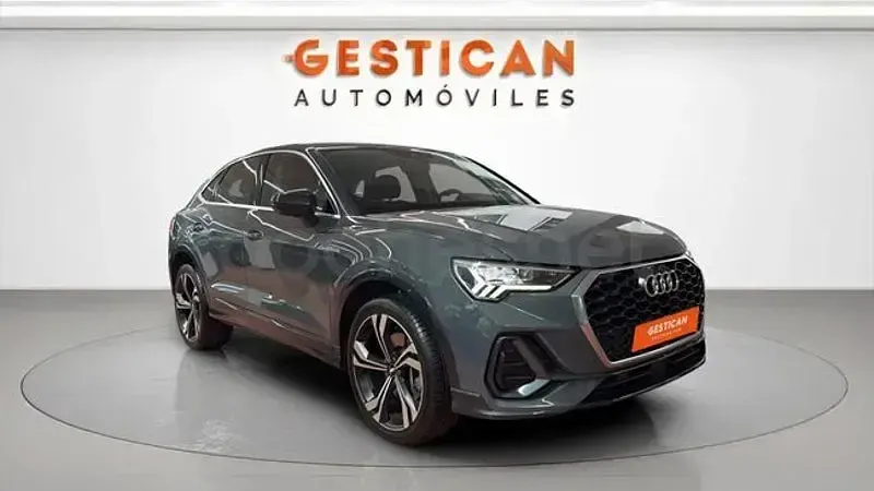 Usado Audi Q3 Sportback Advanced 245 CV (180 kW) 2022 Gris / plata SUV