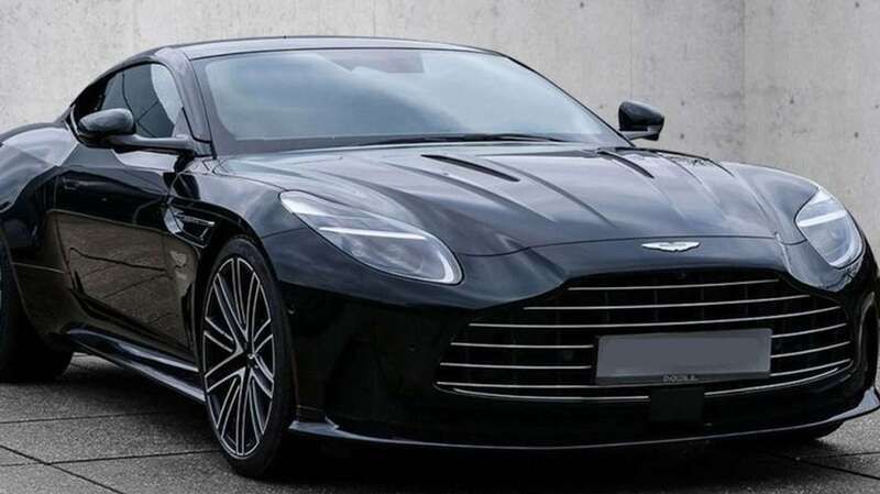 Negro Usado 2023 Aston Martin DB12 Coupe | 253.900 € - Imagen 1/4