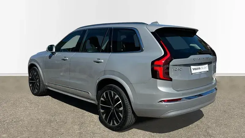 Usado Volvo XC90 Plus 250 CV (183 kW) 2025 Gris / plata SUV