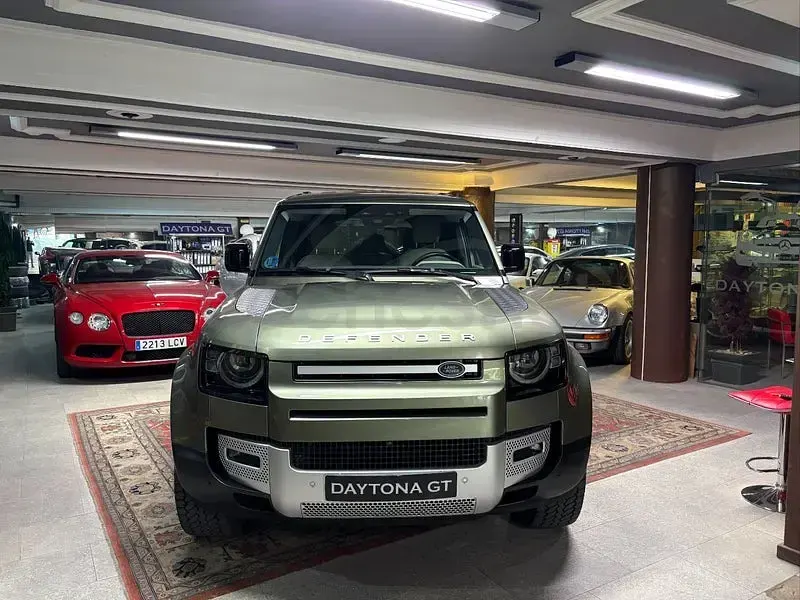 Usado Land Rover Defender SE 249 CV (183 kW) 2022 Verde SUV