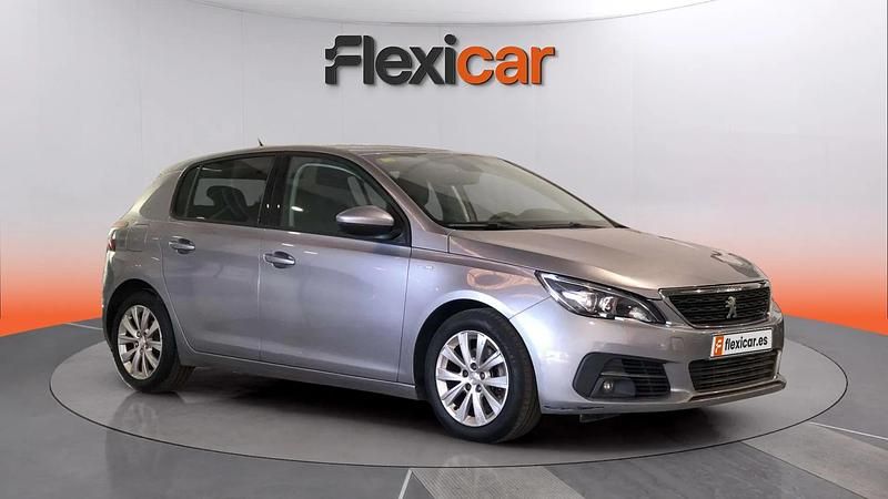 Usado Peugeot 308 Style 131 CV (96 kW) 2020 Gris Utilitario