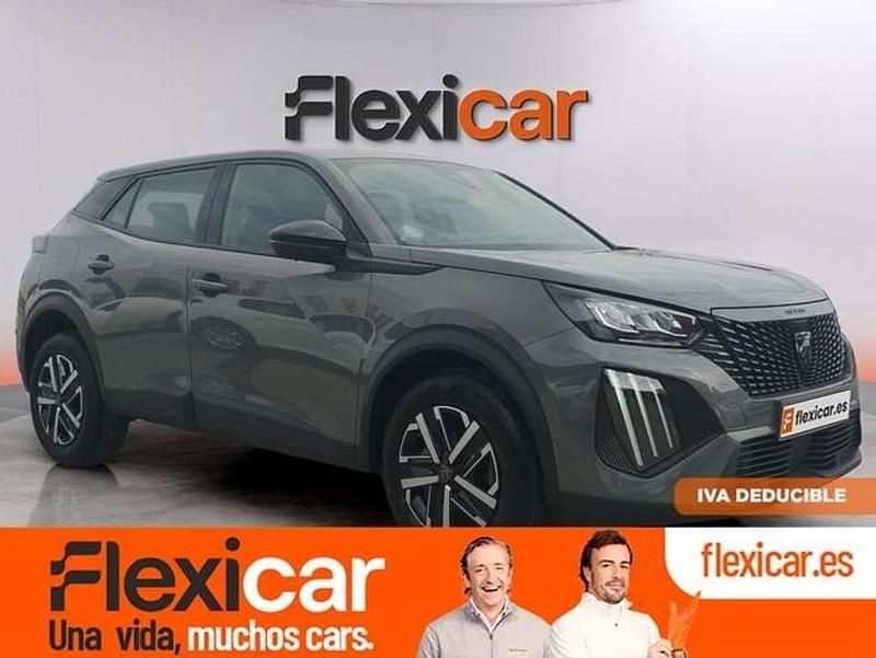 Usado Peugeot 2008 Active 101 CV (74 kW) 2023 Gris SUV