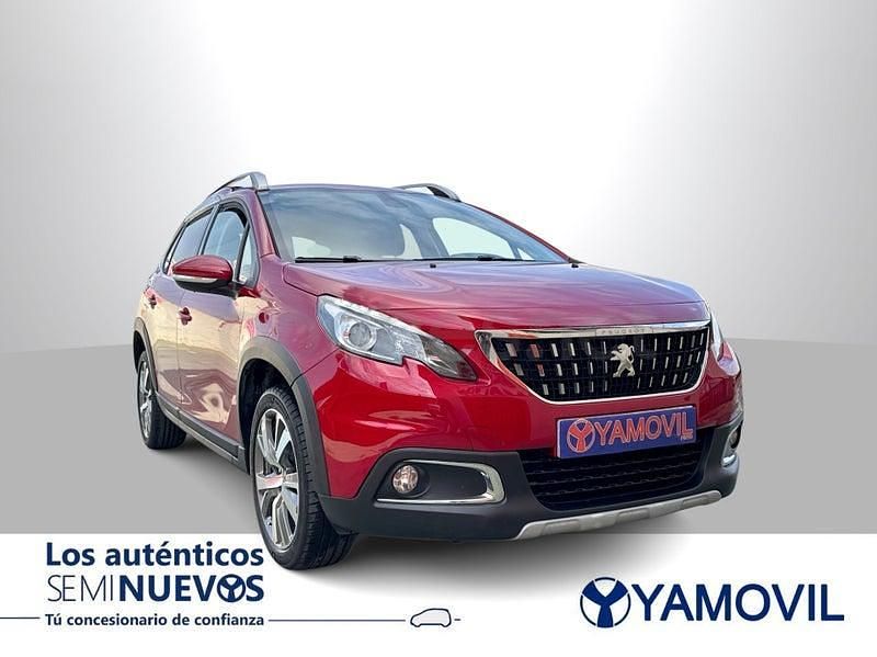 Usado Peugeot 2008 Allure 100 CV (73 kW) 2018 Rojo SUV