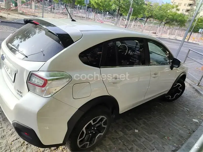 Usado Subaru XV 147 CV (108 kW) 2016 Blanco SUV