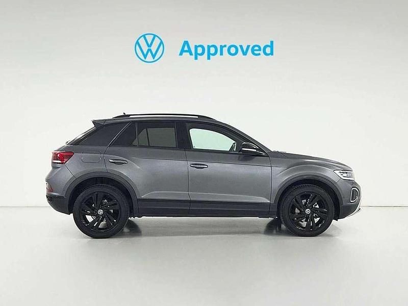 Usado VW T-Roc 116 CV (85 kW) 2025 Gris SUV