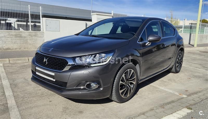 Gris / plata Usado 2018 DS Automobiles DS4 Berlina | 10.900 € (Precio justo) - Imagen 1/4