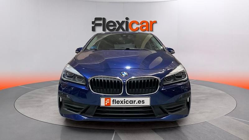 Begagnad BMW 225 Active Tourer iPerformance 224 HK (164 kW) 2021 Blå Minibuss