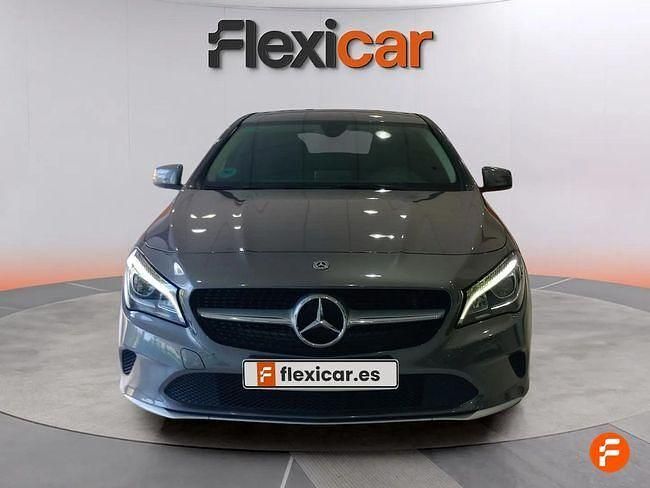 Usado Mercedes CLA200 136 CV (100 kW) 2017 Gris / plata Berlina