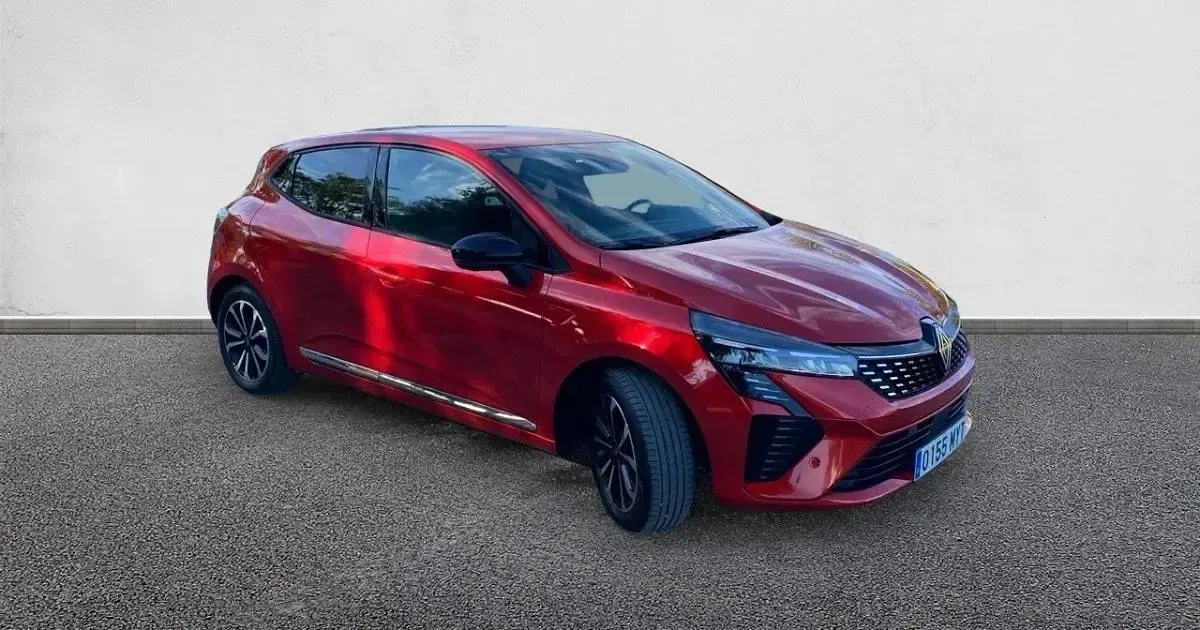 Usado Renault Clio Techno 100 CV (73 kW) 2025 Utilitario