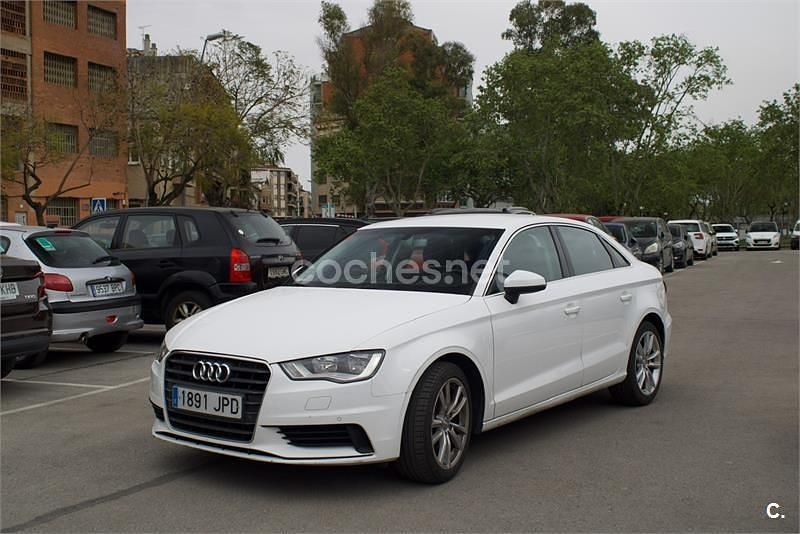 Usado Audi A3 Advanced 125 CV (91 kW) 2016 Blanco Berlina