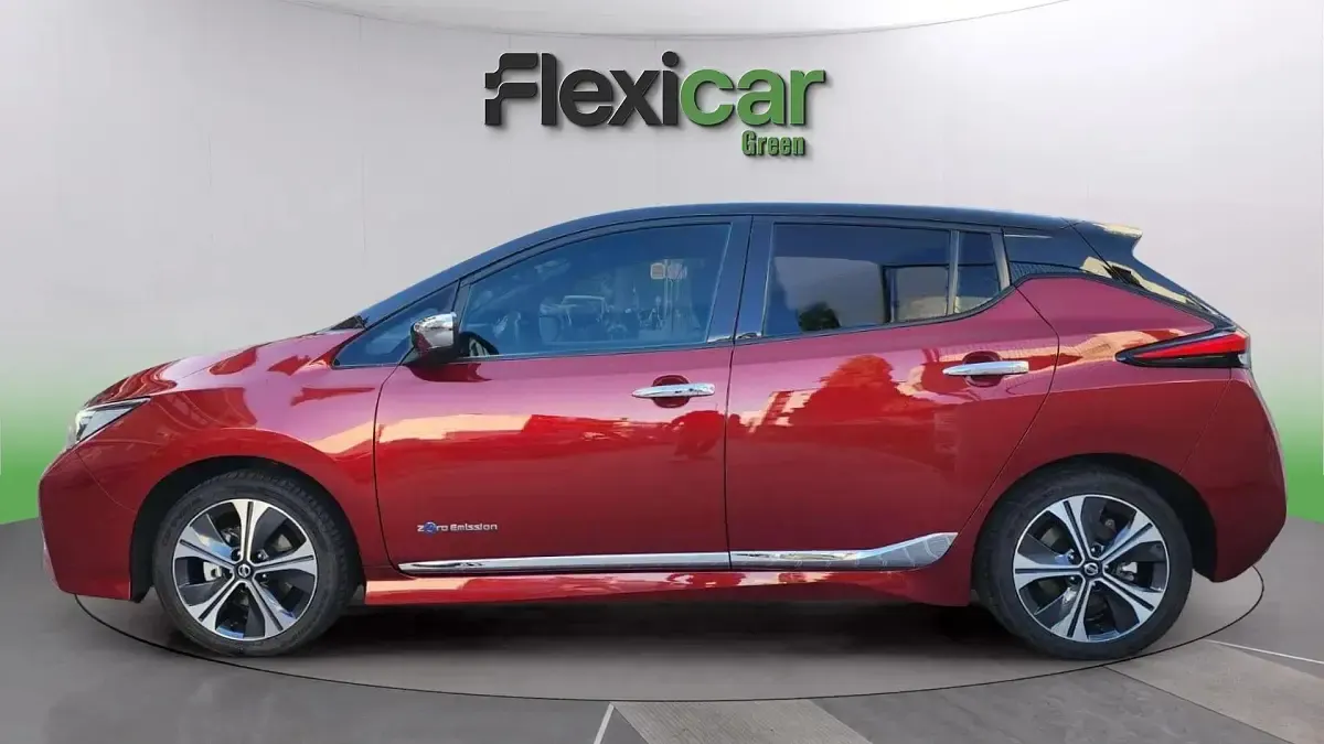 Usado Nissan Leaf N-Connecta 110 kW (150 CV) 2019 Rojo Utilitario