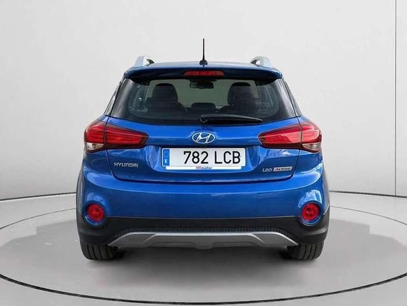 Begagnad Hyundai i20 Active 100 HK (73 kW) 2019 Blå Halvkombi
