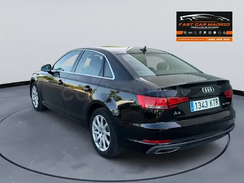 Usado Audi A4 Advanced Plus 150 CV (110 kW) 2019 Negro Berlina
