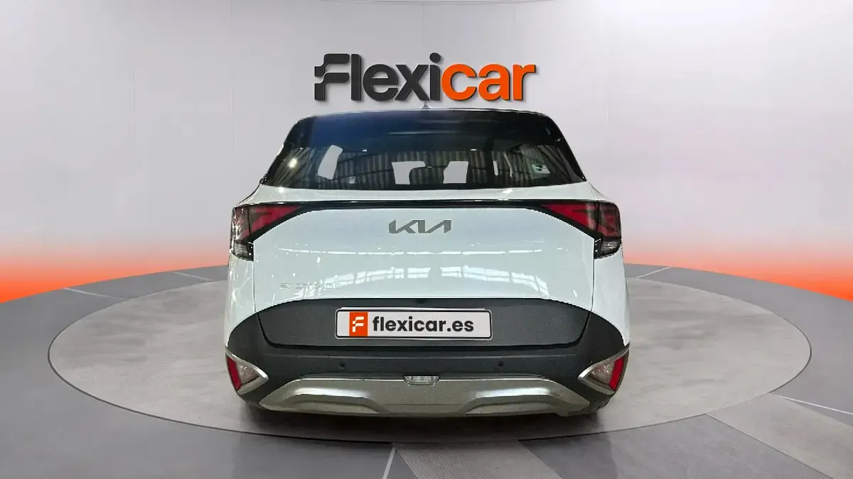 Usado Kia Sportage 136 CV (100 kW) 2023 Blanco SUV