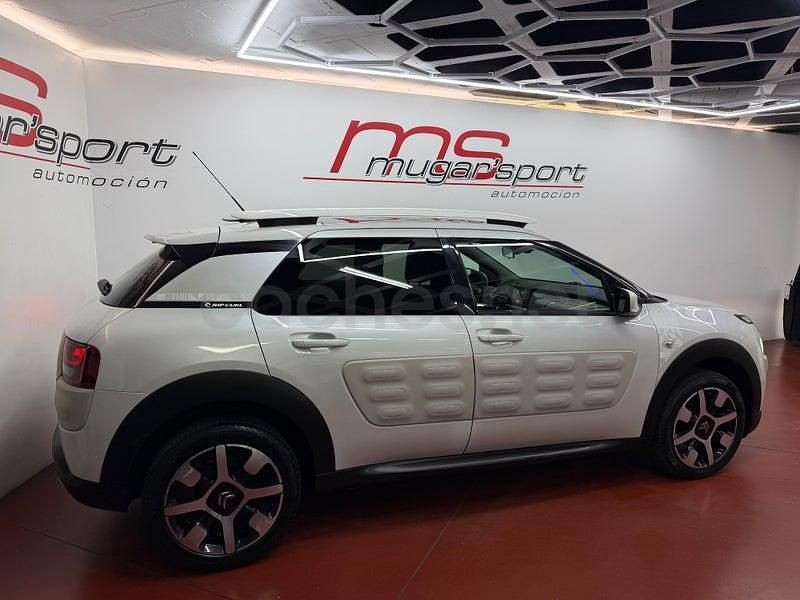 Usado Citroën C4 Rip Curl 100 CV (73 kW) 2016 Blanco Berlina