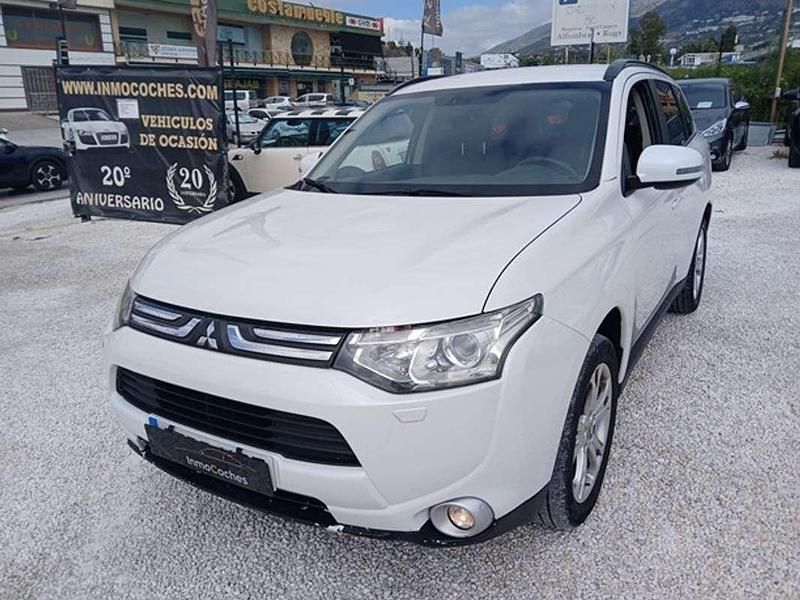 Blanco Usado 2013 Mitsubishi Outlander SUV | 12.999 € (Caro) - Imagen 1/4