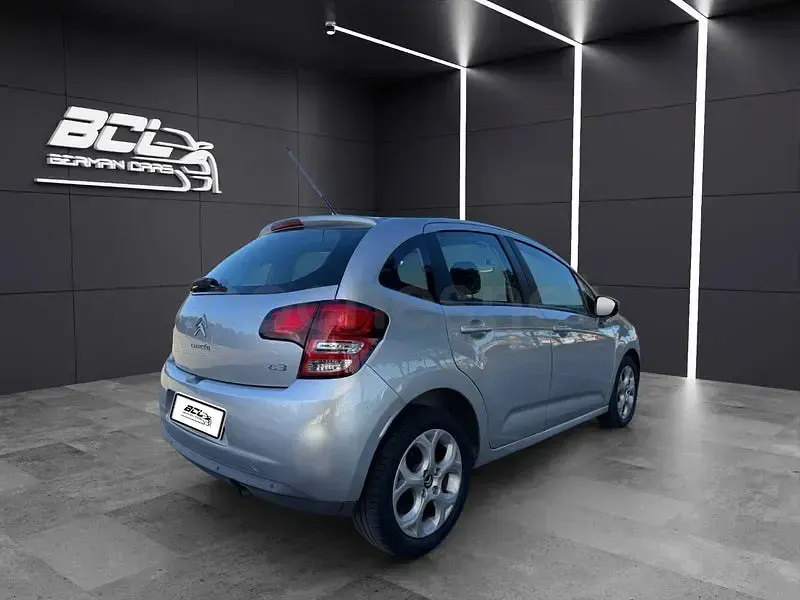 Usado Citroën C3 75 CV (55 kW) 2010 Gris / plata Berlina