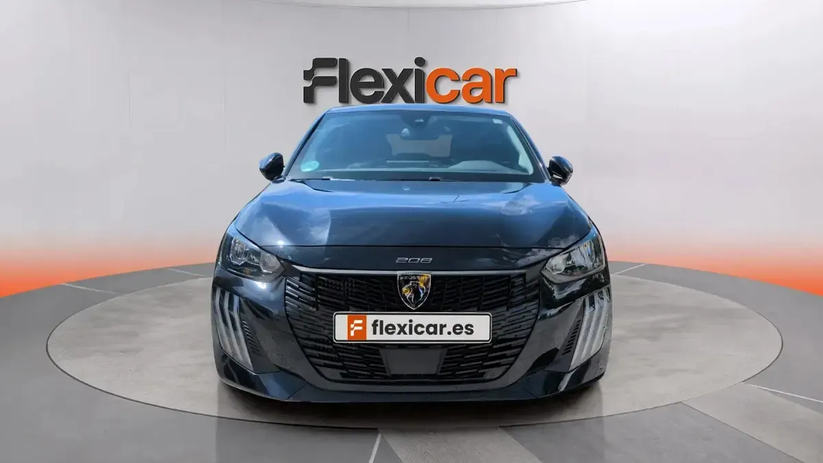 Usado Peugeot 208 Allure 101 CV (74 kW) 2025 Negro Utilitario
