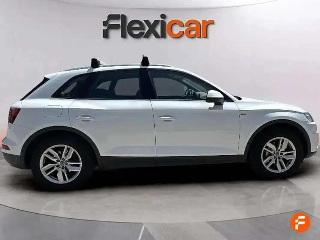 Begagnad Audi Q5 Design 150 HK (110 kW) 2018 Vit SUV