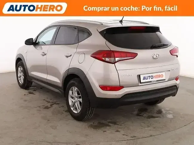 Usado Hyundai Tucson 132 CV (97 kW) 2016 Beige SUV