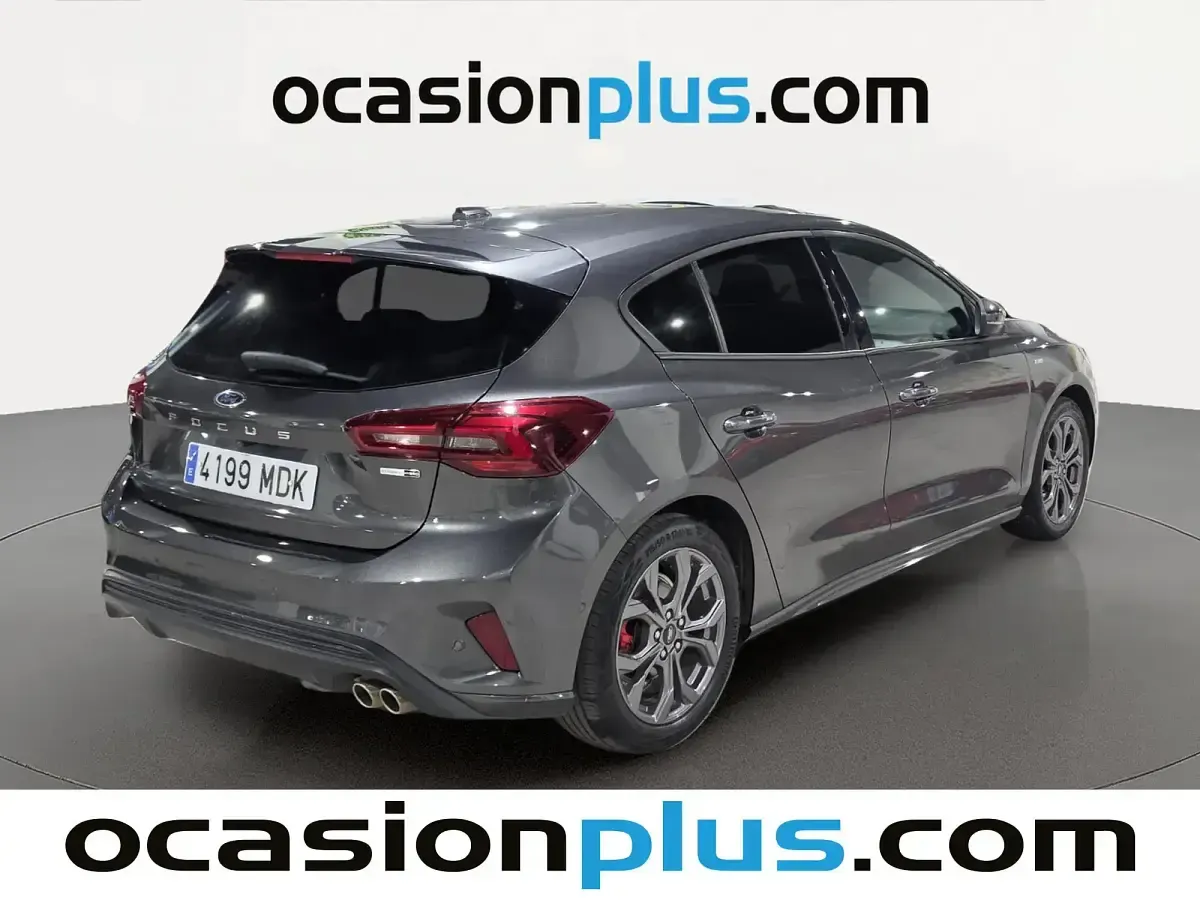 Usado Ford Focus ST-Line 125 CV (91 kW) 2023 Gris