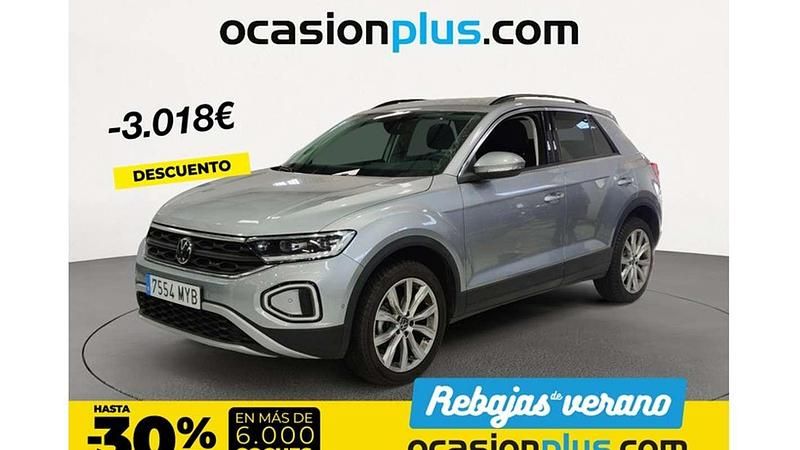 Plateado Usado 2025 VW T-Roc SUV | 30.182 € (Un poco caro) - Imagen 1/4