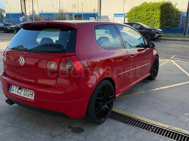 Usado VW Golf IV GTI 200 CV (147 kW) 2005 Rojo Utilitario
