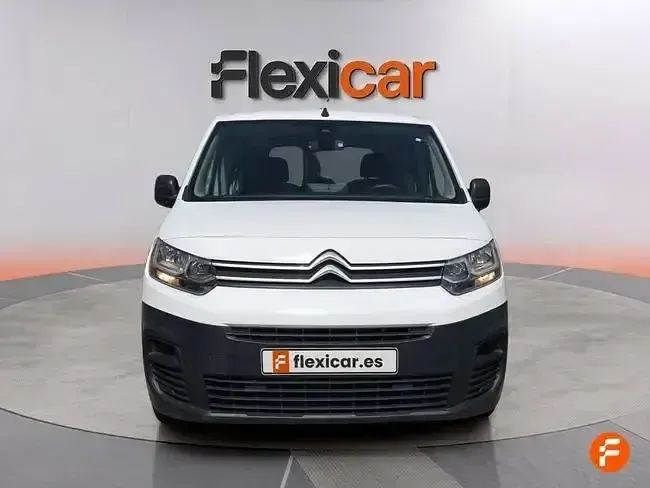 Usado Citroën Berlingo Live 102 CV (75 kW) 2022 Blanco Monovolumen