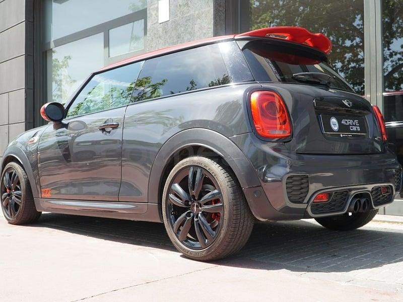 Usado Mini John Cooper Works 231 CV (169 kW) 2015 Gris / plata Utilitario
