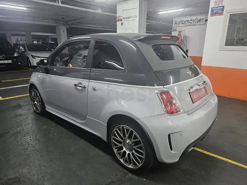 Usado Abarth 500C 140 CV (102 kW) 2011 Gris / plata Descapotable