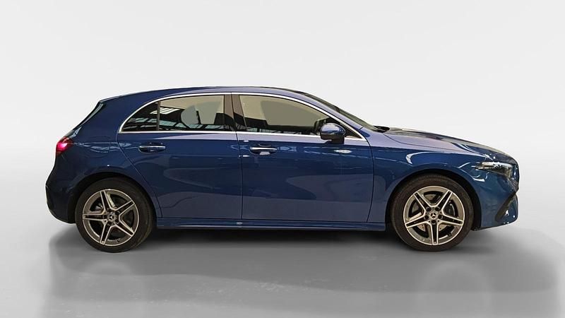 Usado Mercedes A250 218 CV (160 kW) 2025 Azul Berlina