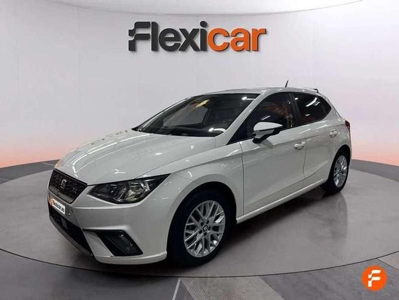Usado Seat Ibiza Style 75 CV (55 kW) 2017 Blanco Utilitario