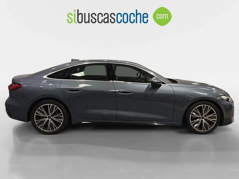 Usado Audi A5 Advanced 204 CV (150 kW) 2025 Gris/plata