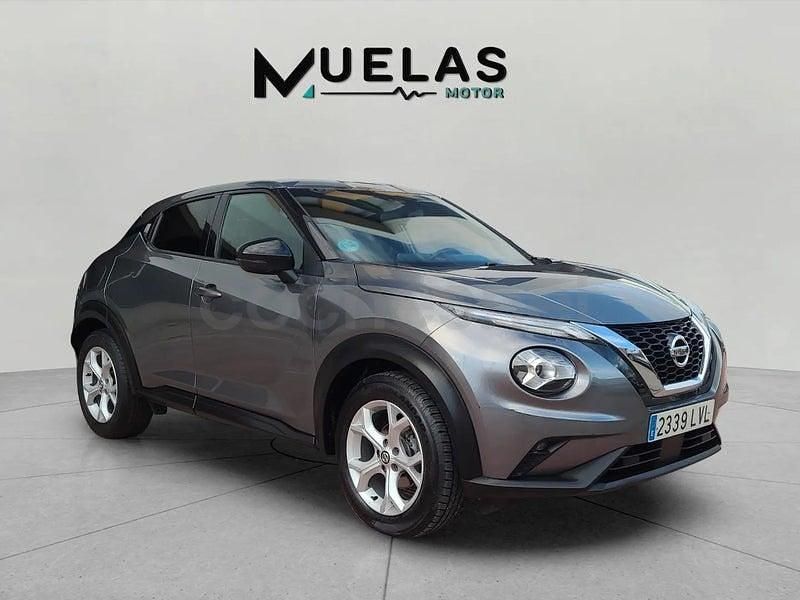 Usado Nissan Juke N-Connecta 114 CV (83 kW) 2021 Gris / plata SUV