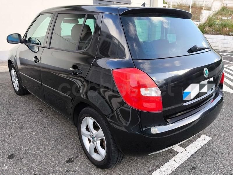 Käytetty Skoda Fabia Elegance 85 HP (62 kW) 2012 Musta Sedan