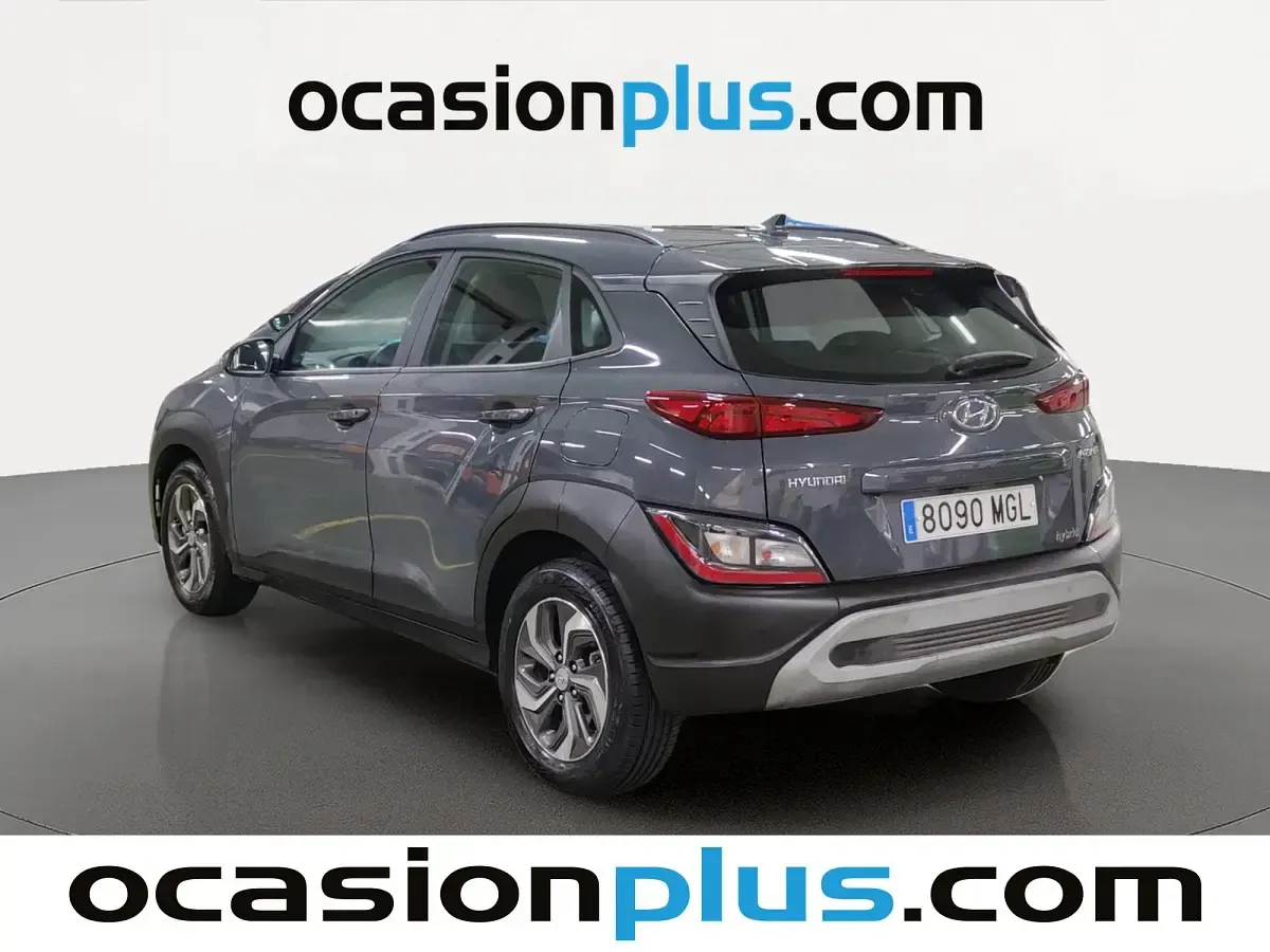 Usado Hyundai Kona 141 CV (103 kW) 2023 Gris SUV