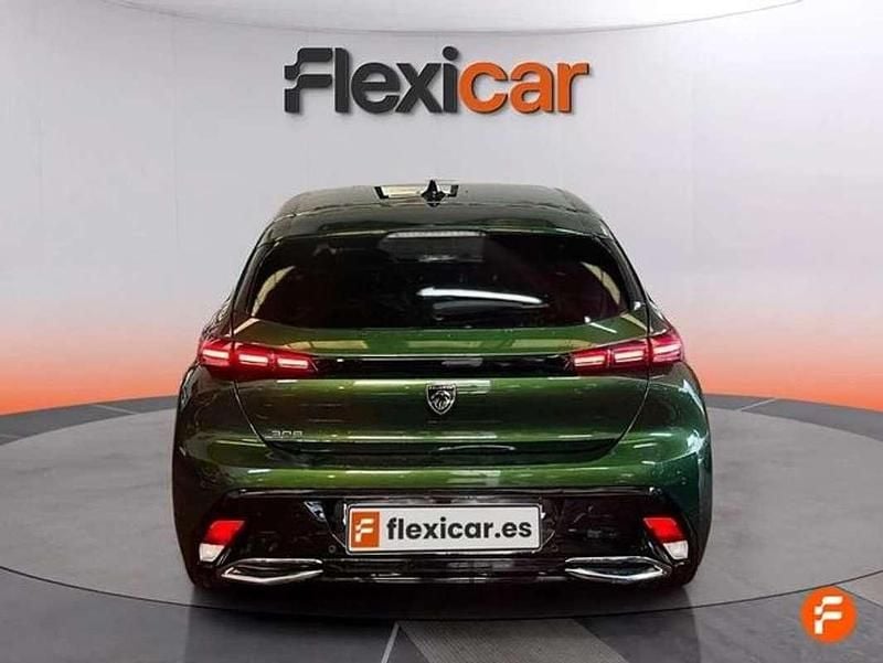 Usado Peugeot 308 Active 131 CV (96 kW) 2022 Verde Utilitario