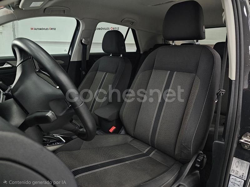 Usado VW T-Roc Advance 150 CV (110 kW) 2021 Gris / plata SUV