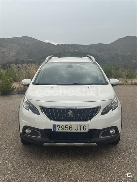 Usado Peugeot 2008 Allure 110 CV (80 kW) 2016 Blanco SUV
