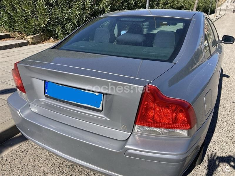 Usado Volvo S60 Kinetic 170 CV (125 kW) 2006 Gris / plata Berlina