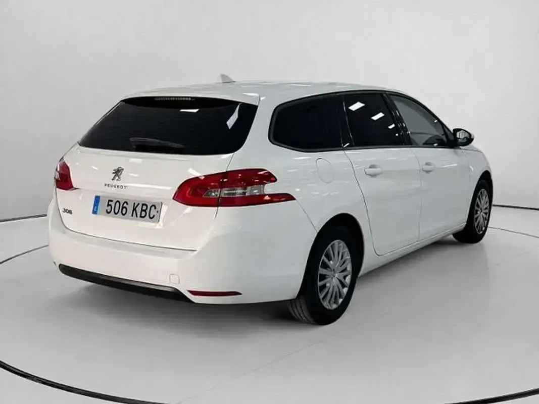 Usado Peugeot 308 Business-Line 99 CV (72 kW) 2017 Blanco Utilitario