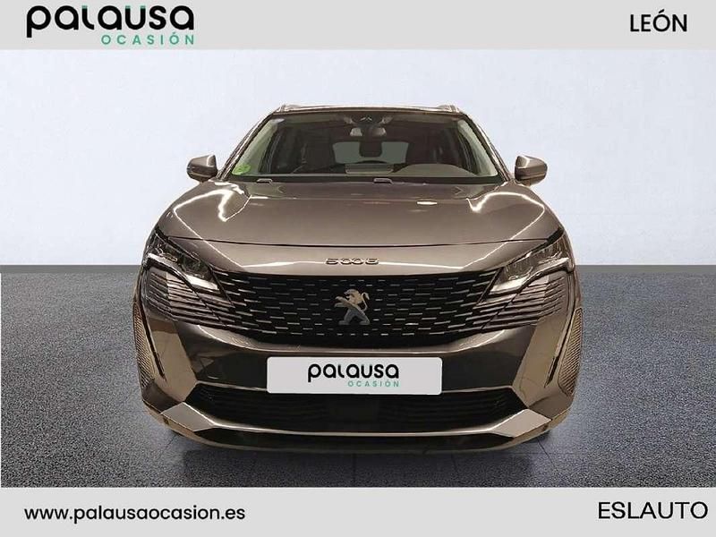 Usado Peugeot 5008 Allure 131 CV (96 kW) 2021 Gris / plata SUV