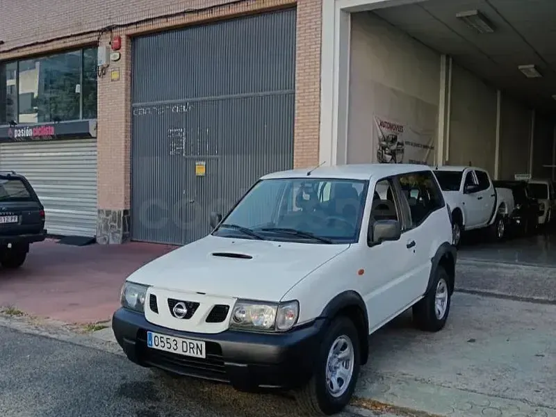 Usado Nissan Terrano 125 CV (91 kW) 2005 Blanco SUV