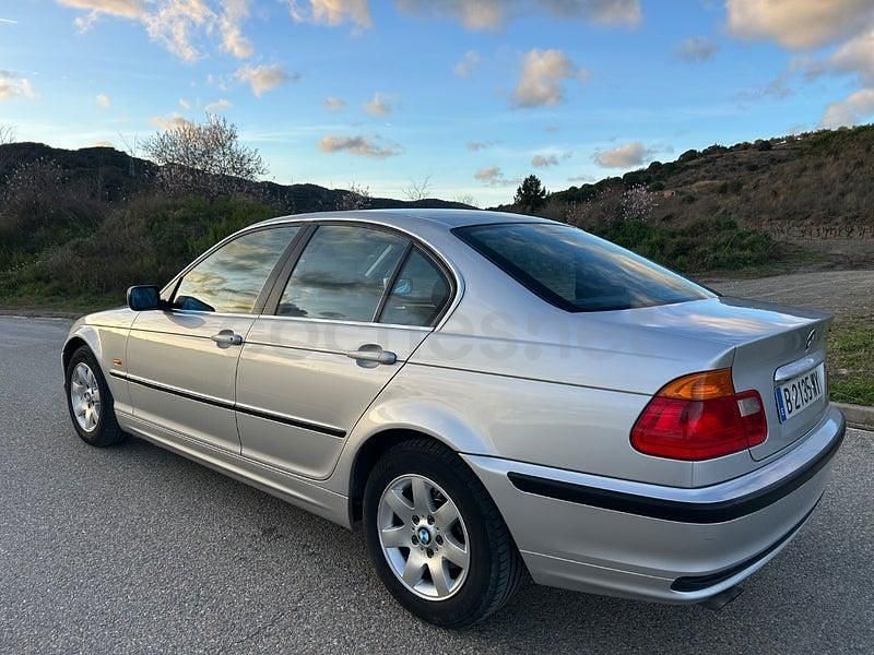 Usado BMW 320 170 CV (125 kW) 2000 Gris / plata Berlina