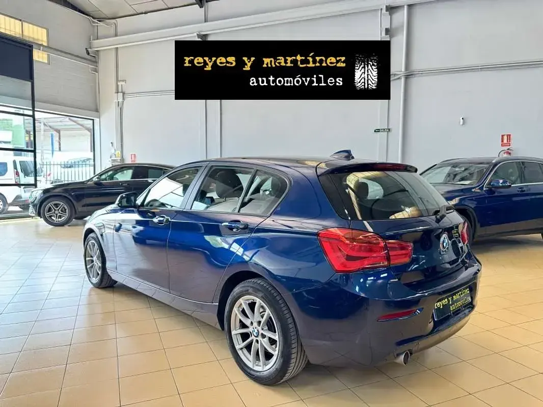 Usado BMW 116 109 CV (80 kW) 2019 Azul Utilitario