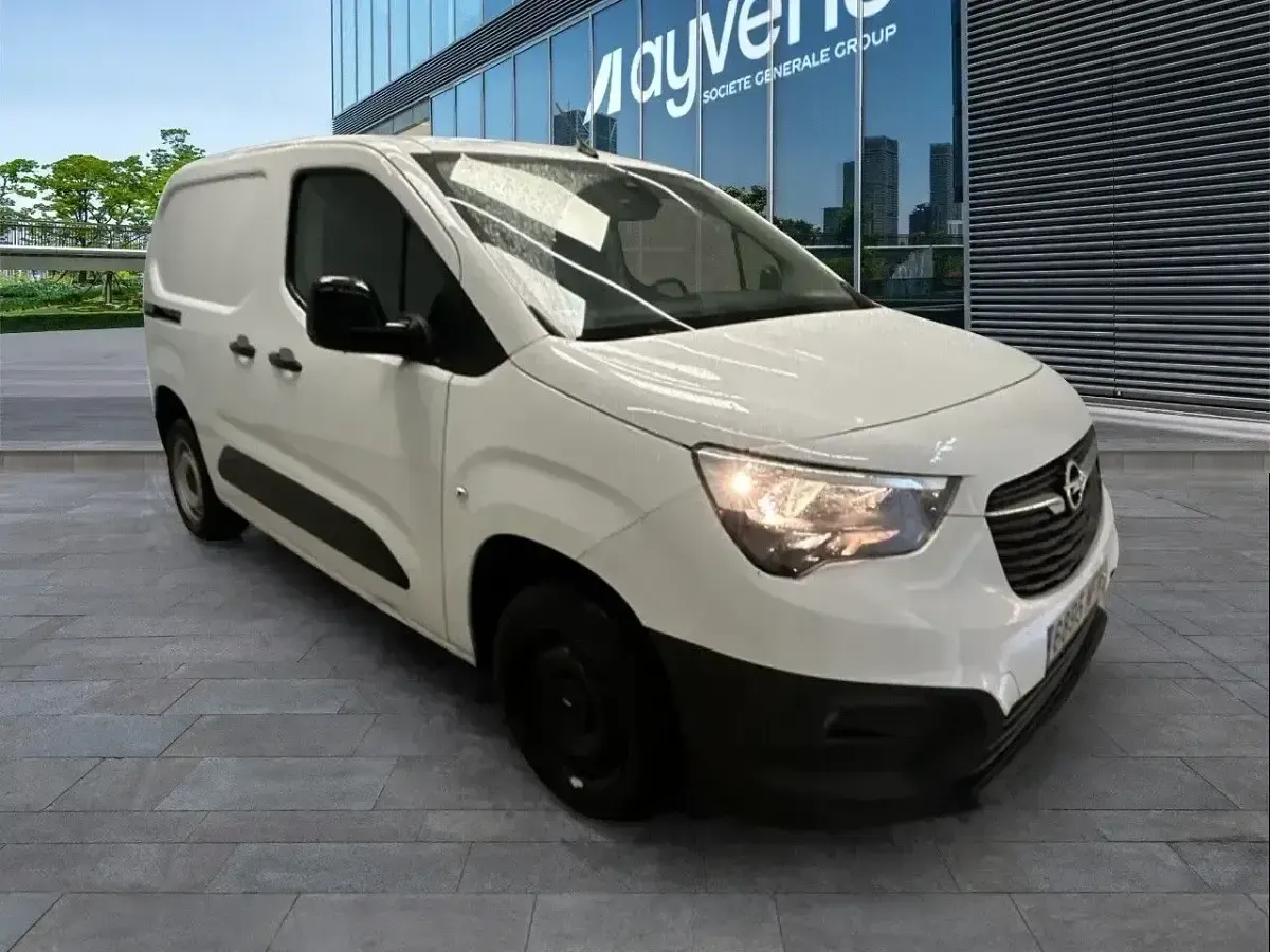 Usado Opel Combo 102 CV (75 kW) 2023 Blanco