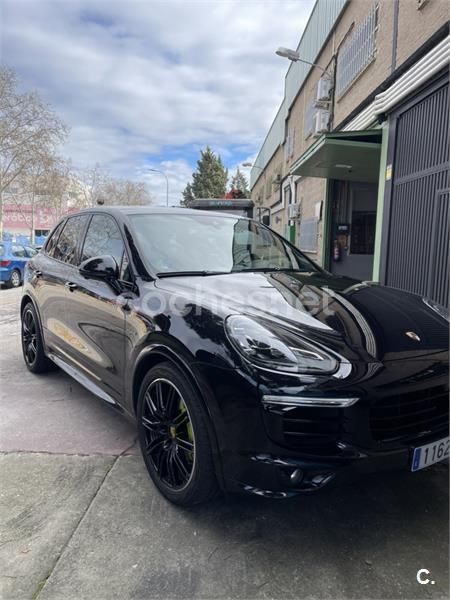 Negro Usado 2017 Porsche Cayenne S E-Hybrid Platinum Edition SUV | 45.990 € (Precio justo) - Imagen 1/4