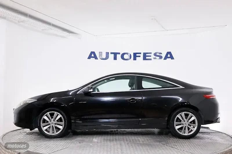 Usado Renault Laguna Coupé Black Edition 110 CV (80 kW) 2014 Negro Coupe