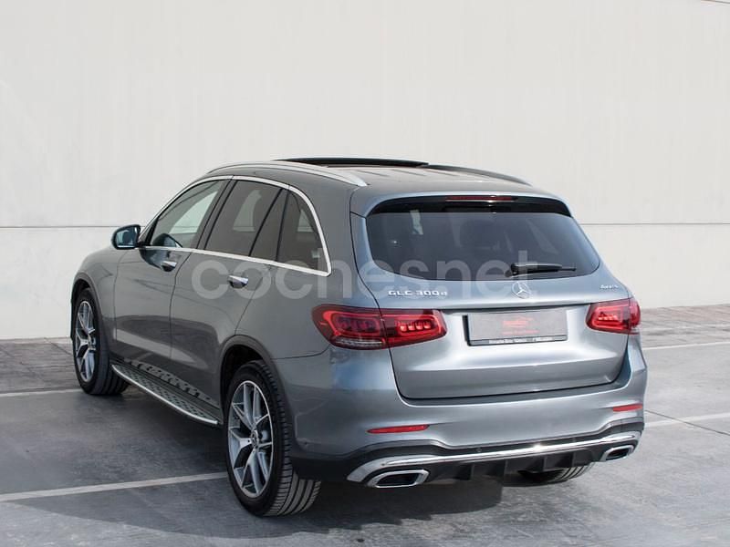 Usado Mercedes GLC300 245 CV (180 kW) 2020 Gris / plata SUV