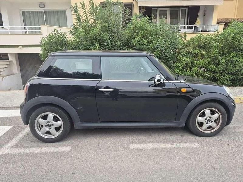 Usado Mini ONE 98 CV (72 kW) 2011 Negro Utilitario